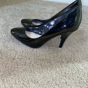 Fergalicious black heel
